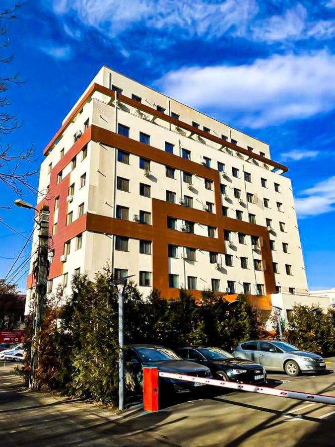 Mall - La 2 Minute De Mall Si Palatul Culturii * Iasi